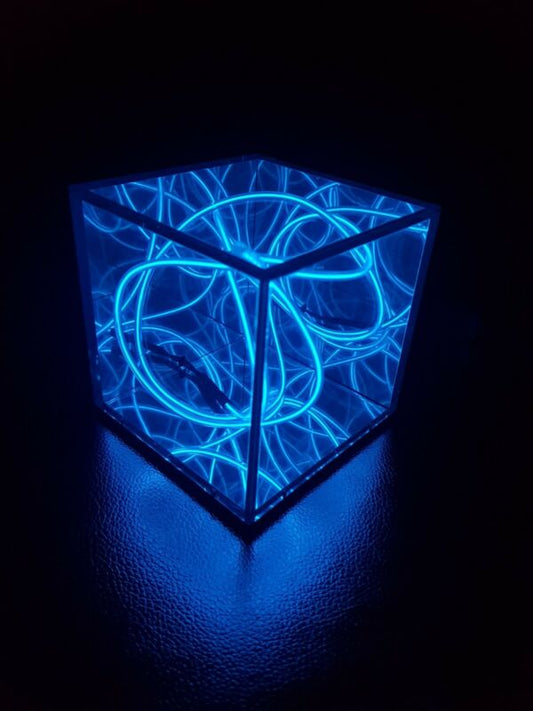 Pocket Universe Infinity Mirror Cube - 6 Colour Fun New Glow Activity Light Toy